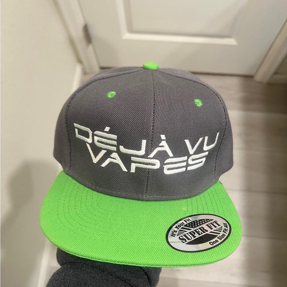 Gray and Green  Déjà Vu Hat